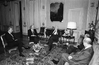 Incontro del Presidente della Repubblica Francesco Cossiga con Antonio Zurzolo, presidente del Banco di Roma, con Giuseppe Greco, Antonio Nottola e Marcello Tacci, amministratori delegati