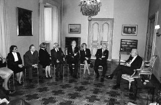 Ignazio Gardella, presidente dell'Accademia nazionale di San Luca, con Andrea Cascella, vincitore del "Premio Presidente della Repubblica" per il 1989