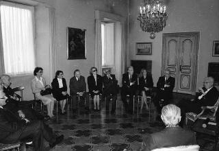 Ignazio Gardella, presidente dell'Accademia nazionale di San Luca, con Andrea Cascella, vincitore del "Premio Presidente della Repubblica" per il 1989