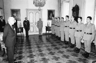 Incontro con una delegazione allievi della Scuola sottufficiali della Guardia di Finanza, in servizio di Guardia d'Onore al Palazzo del Quirinale