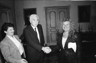 Signora Erma Zucco, segretario nazionale dell'Associazione nazionale assistenti sociali, con i componenti del Comitato esecitivo nazionale
