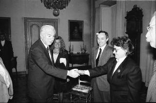 Signora Erma Zucco, segretario nazionale dell'Associazione nazionale assistenti sociali, con i componenti del Comitato esecitivo nazionale