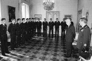 Incontro con una delegazione di allievi dell'Accademia Aeronautica di Pozzuoli, in servizio di Guardia d'Onore al Palazzo del Quirinale
