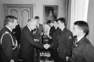 Incontro con una delegazione di allievi dell'Accademia Aeronautica di Pozzuoli, in servizio di Guardia d'Onore al Palazzo del Quirinale