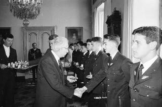 Incontro con una delegazione di allievi dell'Accademia Aeronautica di Pozzuoli, in servizio di Guardia d'Onore al Palazzo del Quirinale