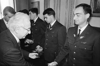 Incontro con una delegazione di allievi dell'Accademia Aeronautica di Pozzuoli, in servizio di Guardia d'Onore al Palazzo del Quirinale