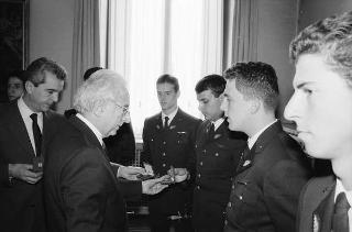 Incontro con una delegazione di allievi dell'Accademia Aeronautica di Pozzuoli, in servizio di Guardia d'Onore al Palazzo del Quirinale