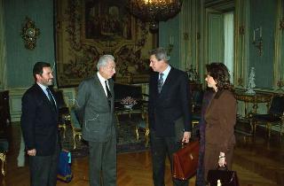 Erik Amfitheatrof, con Ferruccio Silvera e la signora Maria Pia La Manna, giornalisti della redazione di "Fortune"