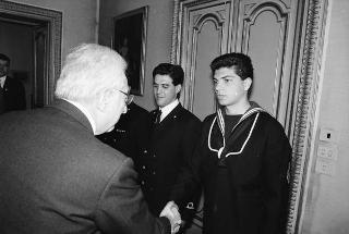 Incontro con una delegazione allievi della Scuola sottufficiali della Marina militare di Taranto, in servizio di Guardia d'Onore al Palazzo del Quirinale