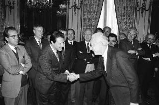 Il Presidente della Repubblica Francesco Cossiga riceve in udienza Guido Guidi, presidente del Consiglio nazionale dell'Ordine dei giornalisti, con i componenti del Consiglio nazionale e i presidenti dei Consigli regionali e interregionali dell'Ordine