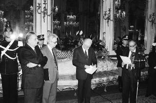 Il Presidente della Repubblica Francesco Cossiga riceve in udienza Guido Guidi, presidente del Consiglio nazionale dell'Ordine dei giornalisti, con i componenti del Consiglio nazionale e i presidenti dei Consigli regionali e interregionali dell'Ordine