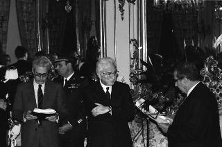 Il Presidente della Repubblica Francesco Cossiga riceve in udienza Guido Guidi, presidente del Consiglio nazionale dell'Ordine dei giornalisti, con i componenti del Consiglio nazionale e i presidenti dei Consigli regionali e interregionali dell'Ordine