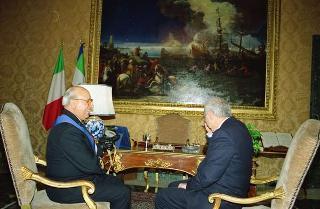 Il Presidente della Repubblica Francesco Cossiga riceve in visita di congedo l'Ammiraglio di Squadra Mario Porta, capo di Stato maggiore della Difesa