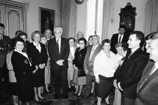 Incontro del Presidente della Repubblica Francesco Cossiga con Vittorino Colombo, e un gruppo di cittadini di Albiate