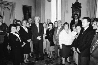 Incontro del Presidente della Repubblica Francesco Cossiga con Vittorino Colombo, e un gruppo di cittadini di Albiate