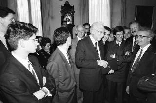 Incontro del Presidente della Repubblica Francesco Cossiga con Vittorino Colombo, e un gruppo di cittadini di Albiate