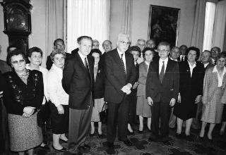 Incontro del Presidente della Repubblica Francesco Cossiga con Vittorino Colombo, e un gruppo di cittadini di Albiate