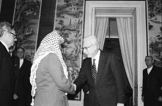Incontro del Presidente della Repubblica Francesco Cossiga con Yasser Arafat, Presidente dell'OLP