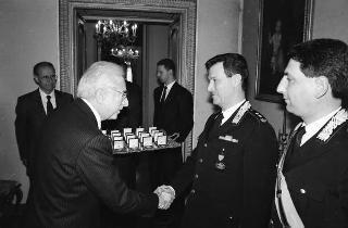 Incontro con una delegazione allievi della Scuola sottufficiali dei Carabinieri di Firenze, in servizio di Guardia d'Onore al Palazzo del Quirinale