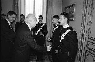 Incontro con una delegazione allievi della Scuola sottufficiali dei Carabinieri di Firenze, in servizio di Guardia d'Onore al Palazzo del Quirinale