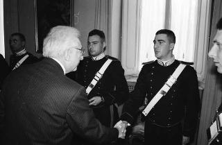 Incontro con una delegazione allievi della Scuola sottufficiali dei Carabinieri di Firenze, in servizio di Guardia d'Onore al Palazzo del Quirinale