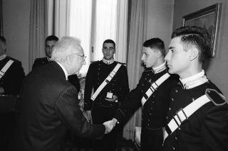 Incontro con una delegazione allievi della Scuola sottufficiali dei Carabinieri di Firenze, in servizio di Guardia d'Onore al Palazzo del Quirinale