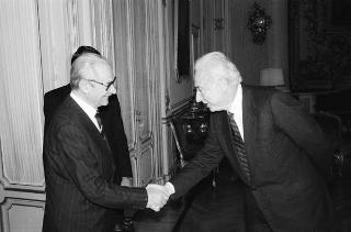 Il Presidente della Repubblica Francesco Cossiga riceve in udienza Alberto Bemporad, commissario generale per l'"Esposizione internazionale specializzata Genova 1992"