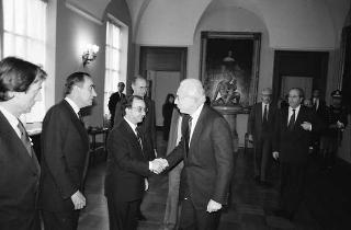 Intervento del Presidente della Repubblica Francesco Cossiga alla proiezione dei filmati illustrativi delle città ospitanti i Campionati mondiali di calcio "Italia 90"