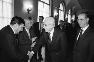Intervento del Presidente della Repubblica Francesco Cossiga alla proiezione dei filmati illustrativi delle città ospitanti i Campionati mondiali di calcio "Italia 90"