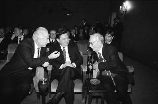 Intervento del Presidente della Repubblica Francesco Cossiga alla proiezione dei filmati illustrativi delle città ospitanti i Campionati mondiali di calcio "Italia 90"