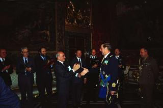 Il Presidente della Repubblica Francesco Cossiga riceve il Generale di Squadra Aerea Stelio Nardini, nuovo Capo di Stato maggiore dell'Aeronautica