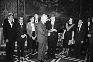 Incontro del Presidente della Repubblica Francesco Cossiga con il Vice Presidente degli USA Dan Quayle e la signora Quayle, e successiva udienza con gli esponenti della Fondazione Eisenhower