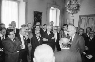 Il Presidente della Repubblica Francesco Cossiga riceve in udienza Pasquale Bandiera, presidente della Lega italiana della Federazione internazionale dei diritti dell'uomo, con i componenti del Comitato centrale