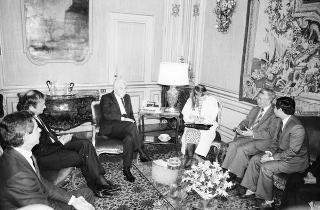 Incontro del Presidente della Repubblica Francesco Cossiga con Nguyen Co Thach, ministro degli affari esteri della Repubblica Socialista del Vietnam