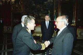 Anatoli Leonidovic Adamishin, nuovo ambasciatore dell'URSS: presentazione lettere credenziali