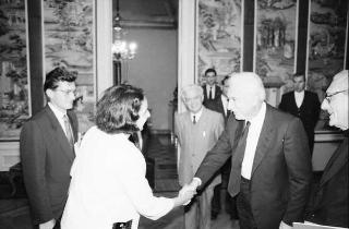 Incontro del Presidente della Repubblica Francesco Cossiga con Mons. Giovanni Saldarini, arcivescovo di Torino e una delegazione dell'Arcidiocesi