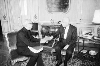 Incontro del Presidente della Repubblica Francesco Cossiga con Mons. Giovanni Saldarini, arcivescovo di Torino e una delegazione dell'Arcidiocesi