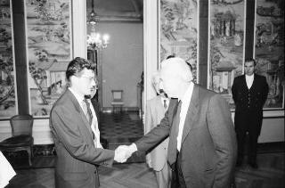 Incontro del Presidente della Repubblica Francesco Cossiga con Mons. Giovanni Saldarini, arcivescovo di Torino e una delegazione dell'Arcidiocesi