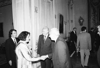 Incontro del Presidente della Repubblica Francesco Cossiga con Erich B. Kusch, presidente della Federazione della stampa estera in Italia, con i componenti del nuovo Consiglio direttivo