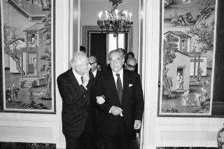 Incontro del Presidente della Repubblica Francesco Cossiga con Gabriel Valdes, presidente del Senato della Repubblica del Cile