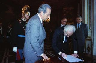 Cerimonia di consegna del nuovo Stendardo Presidenziale al Comando Carabinieri Guardie del Presidente della Repubblica