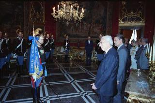 Cerimonia di consegna del nuovo Stendardo Presidenziale al Comando Carabinieri Guardie del Presidente della Repubblica
