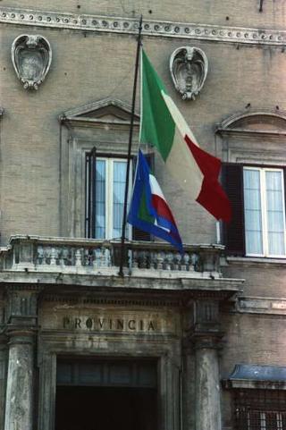 Cerimonia di consegna del nuovo Stendardo Presidenziale al Comando Carabinieri Guardie del Presidente della Repubblica
