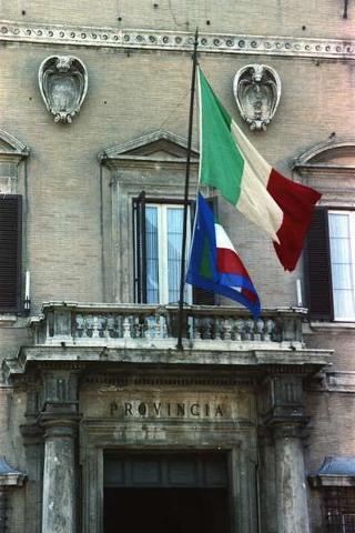 Cerimonia di consegna del nuovo Stendardo Presidenziale al Comando Carabinieri Guardie del Presidente della Repubblica