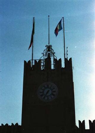 Cerimonia di consegna del nuovo Stendardo Presidenziale al Comando Carabinieri Guardie del Presidente della Repubblica