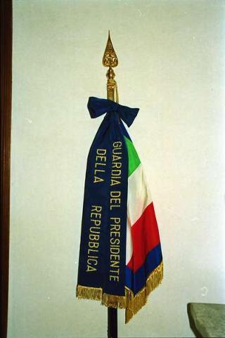 Cerimonia di consegna del nuovo Stendardo Presidenziale al Comando Carabinieri Guardie del Presidente della Repubblica