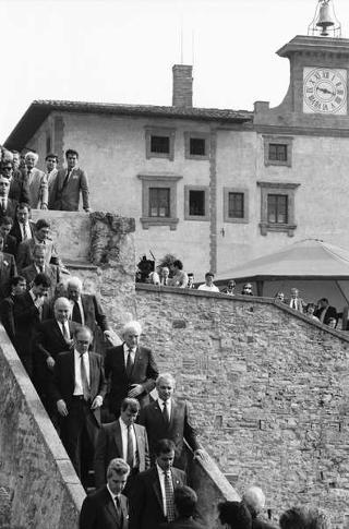 Visita a Firenze, in occasione dell'inaugurazione delle mostre "L'età di Masaccio. Il primo Quattrocento a Firenze" e "L'idea Ferrari" e del restauro degli affreschi di Masaccio nella chiesa di S. Maria del Carmine