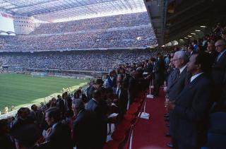 Visita ufficiale del Presidente della Repubblica Francesco Cossiga nella città di Milano, per l'inaugurazione dei Campionati del mondo di calcio &quot;Italia 90&quot;