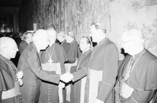 Pranzo in onore di una rappresentanza di partecipanti all'VIII Assemblea generale ordinaria del Sinodo dei Vescovi