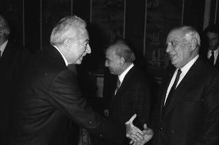 Il Presidente della Repubblica Francesco Cossiga riceve l'on.Virginio Rognoni, ministro della difesa, con Mario Tassone, presidente del Comitato di parlamentari per l'innovazione tecnologica, ed una delegazione del COPIT